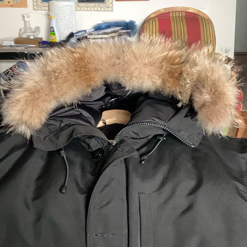 Canada Goose men’s medium black coat